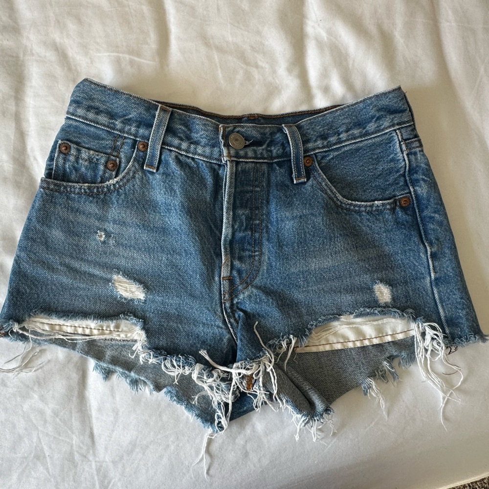 Levi’s 501 Cutoff Shorts